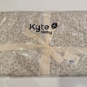ISO: Kyte BABY Oat Leopard Blanket